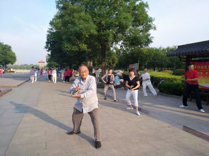 史仲成.jpg