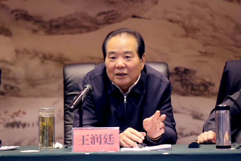 济宁市老体协主席王润廷讲话.JPG