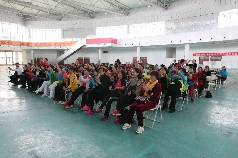 全省中老年人健身操舞教练员在曲阜培训2.jpg