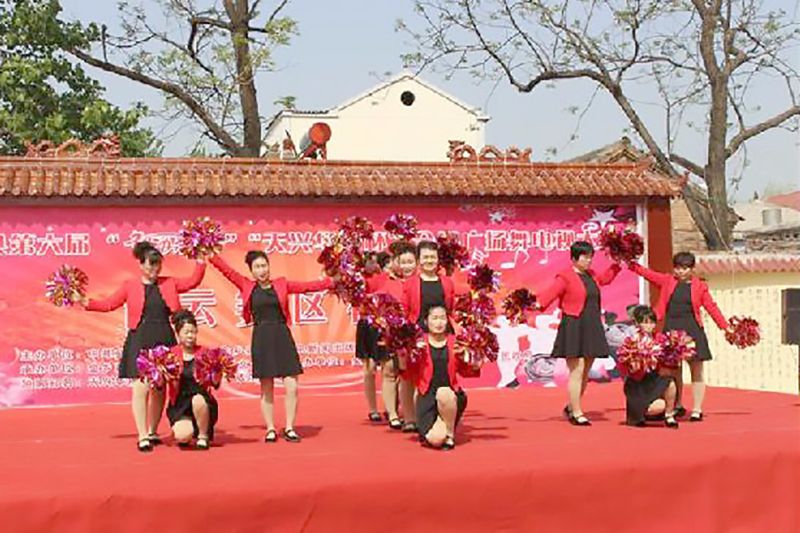霄云镇成功举办金乡县第六届“舞动蒜乡”“天兴华府杯”全民广场舞电视大赛初赛1.jpg